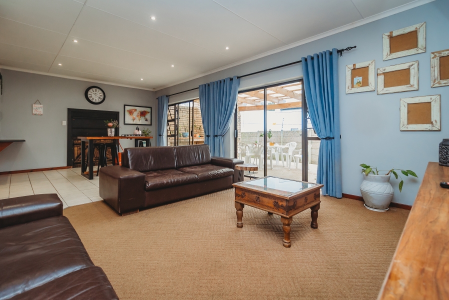 2 Bedroom Property for Sale in Heather Park Western Cape